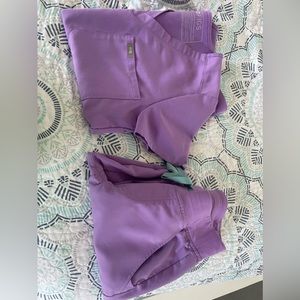 Figs lilac dawn scrub set, great condition-only worn twice